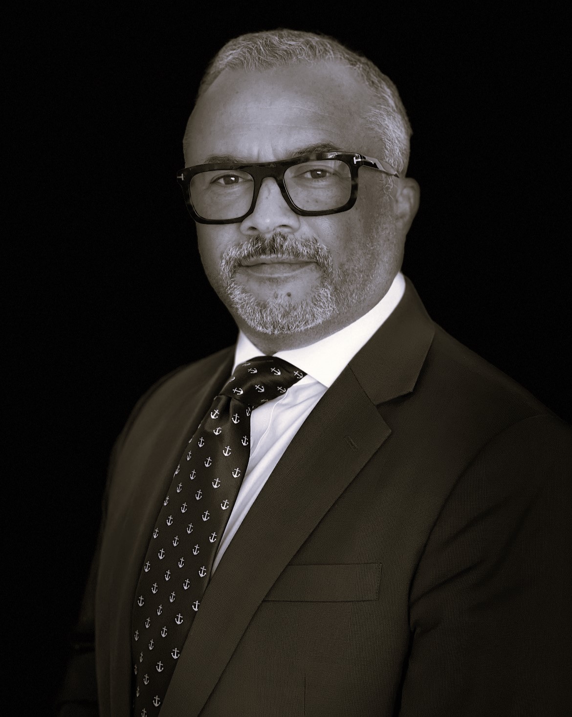 Karl new Headshot BWW